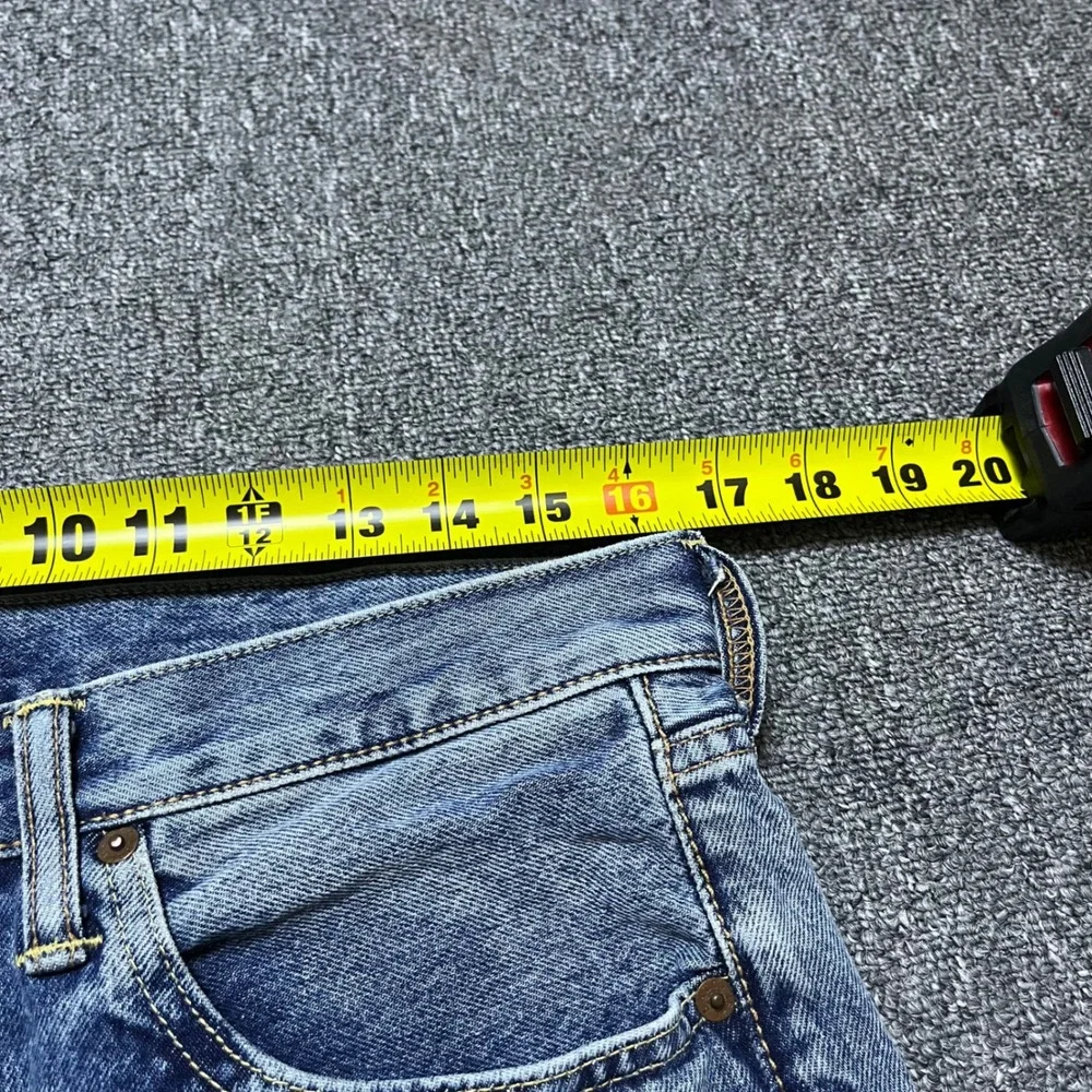 Levis inseam 31